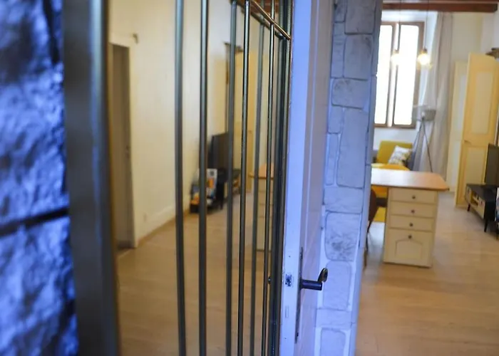 Le Chateau Appartement *